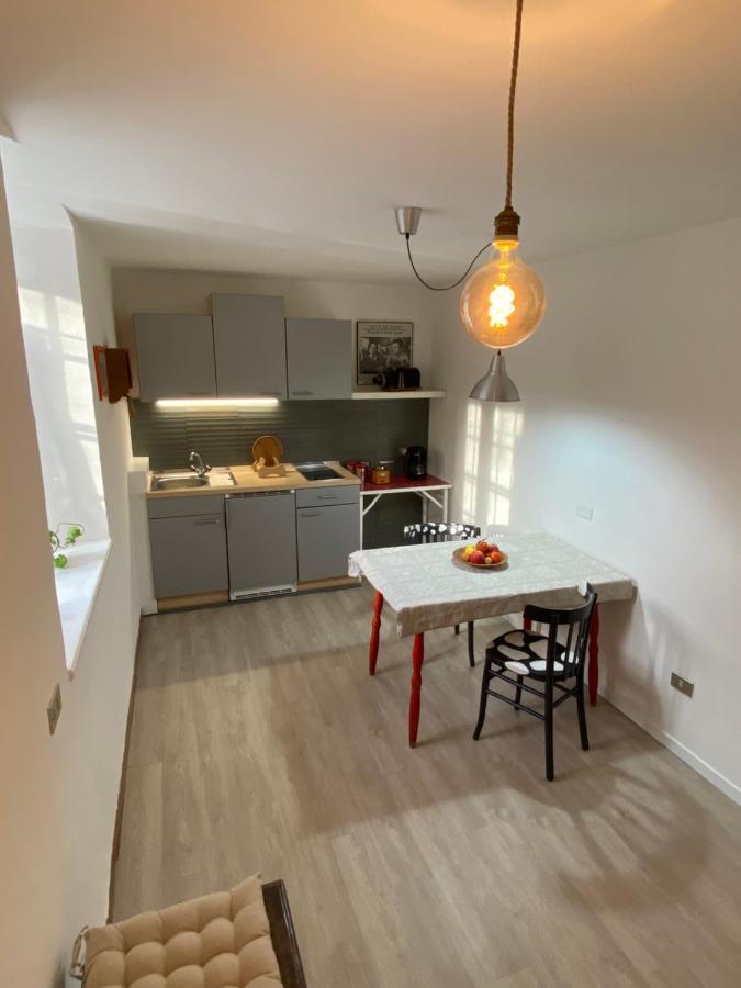 Cozy Apartment In A Historic Villa Meran Exterior foto