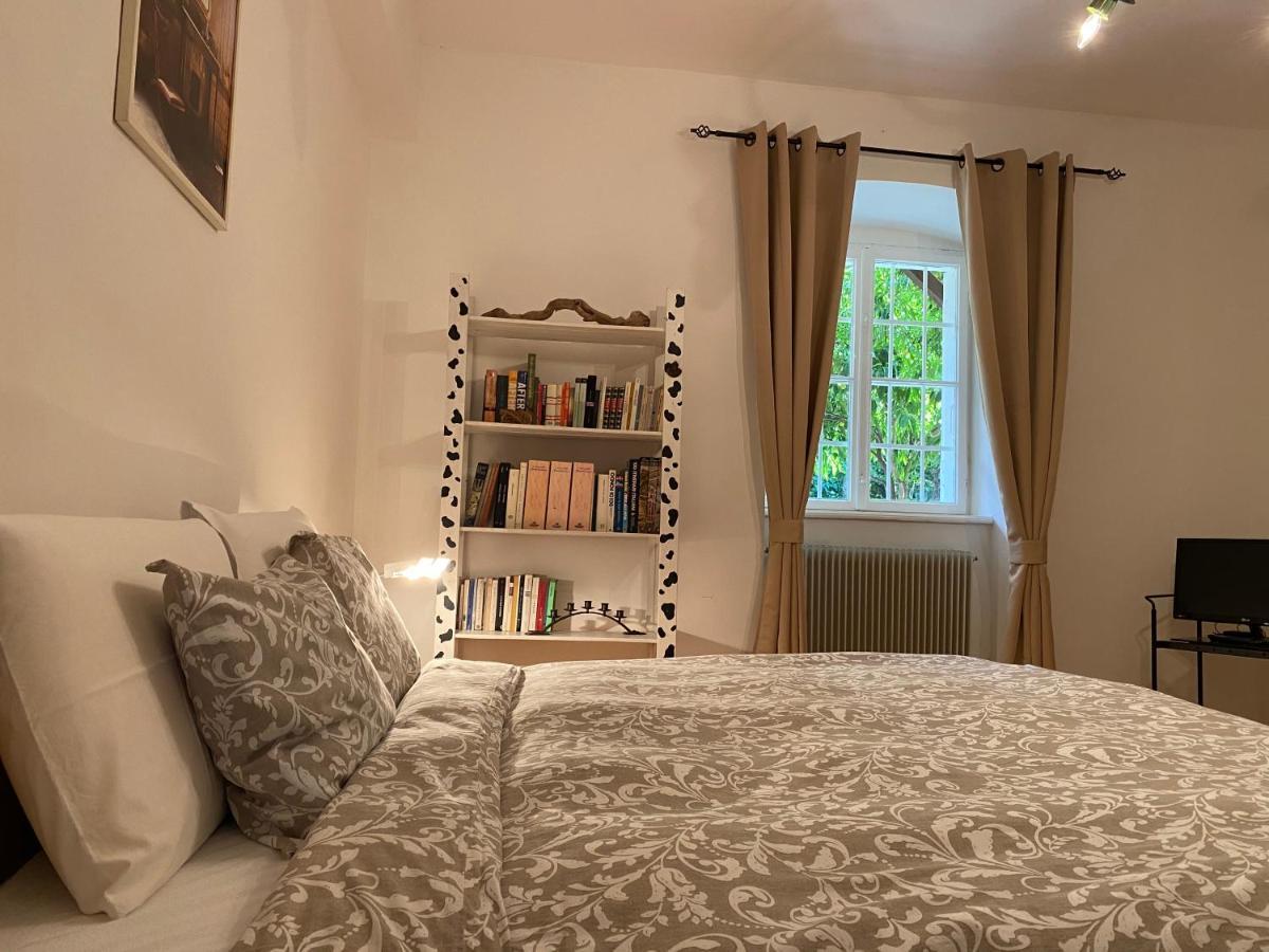 Cozy Apartment In A Historic Villa Meran Exterior foto